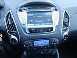 Hyundai ix35 (2013) 2.0 CRDi, 4X4, Automat, Navi - náhled 12