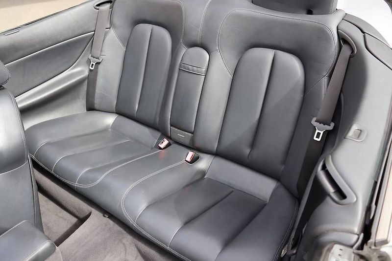 Mercedes-Benz CLK 55 AMG V8 CABRIO 255kW - fotka 33 z 50