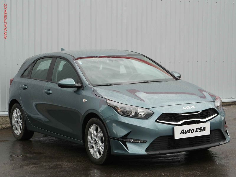Kia Ceed (2024) 1.5 TGDi, 1.maj,ČR, AC - fotografie inzerátu