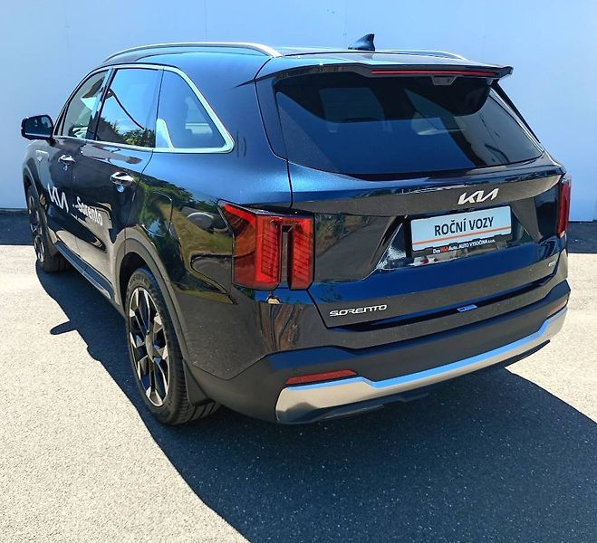Kia Sorento (2024) 2.2 CRDi SCR 4x4 8DCT TOP - fotka 22 z 26
