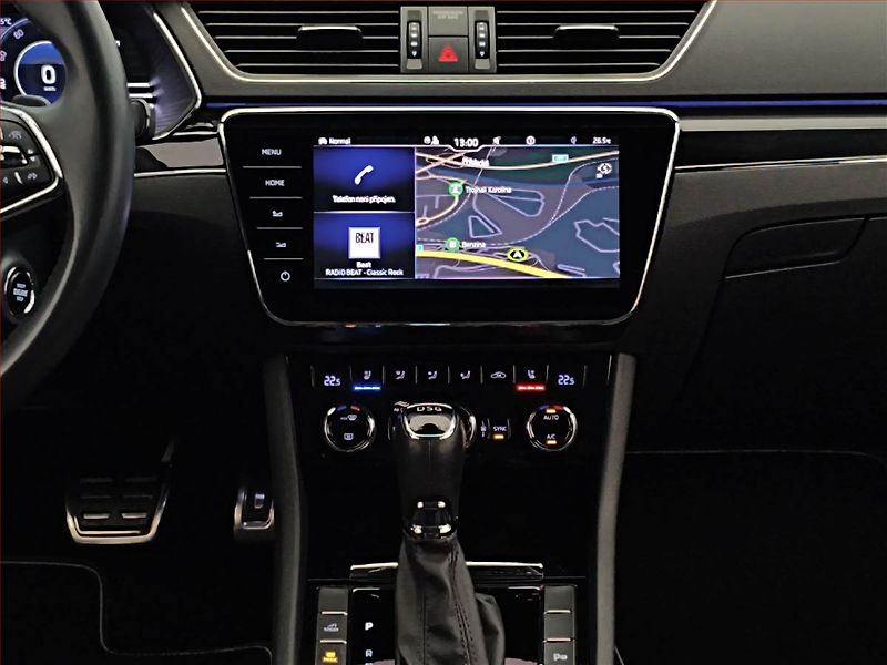 Škoda Superb (2020) Laurin&Klement iV 1.4 TSI PHEV - fotka 12 z 21