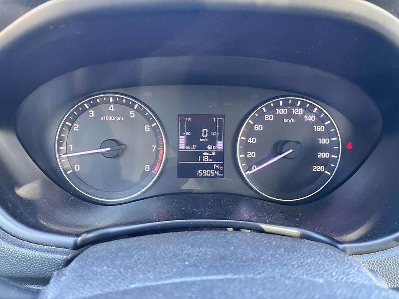 Hyundai i20 -55kW KLIMA,4x KOLA NA ZIMU - fotka 17 z 23