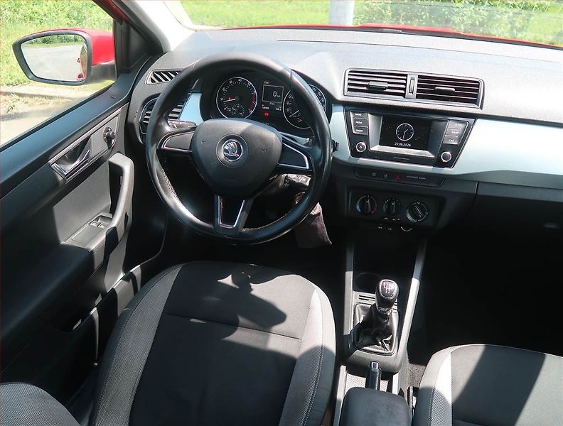 Škoda Fabia (2015) 1.2 TSI, Serv.kniha, Tempomat - fotka 7 z 14