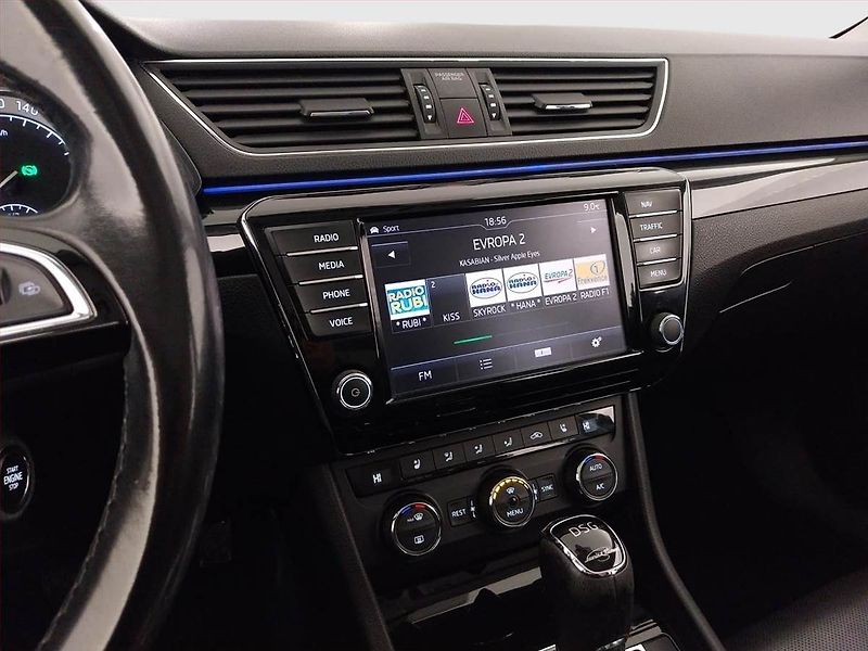 Škoda Superb (2016) Laurin&Klement 2.0 TDI 4x4 - fotka 12 z 24