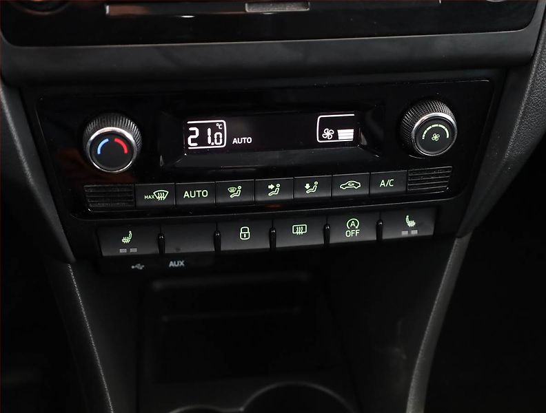 Škoda Rapid (2017) Style 1.0 TSI, ČR,1.maj - fotka 11 z 17