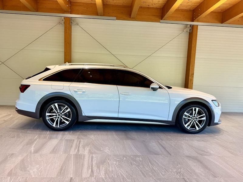 Audi A6 50 TDi quattro Tiptronic - fotka 2 z 37