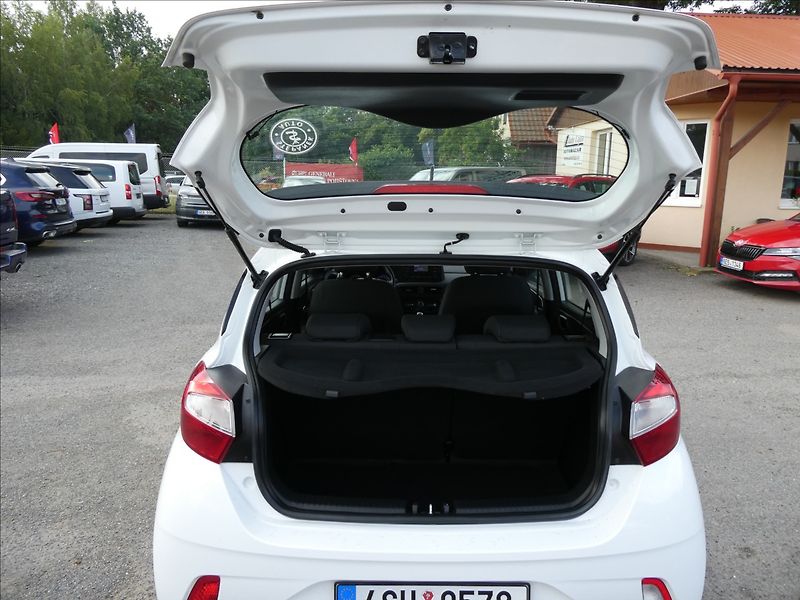 Hyundai i10 1,0 MPi 50kW Classic,tempomat - fotka 23 z 40