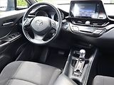 Toyota C-HR (2018) 1.8 Hybrid, Automat - náhled 7