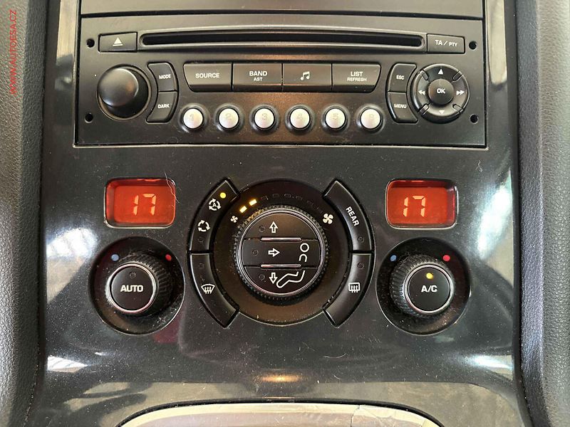 Peugeot 5008 (2011) 1.6VTi, ČR, AC, temp - fotka 13 z 13
