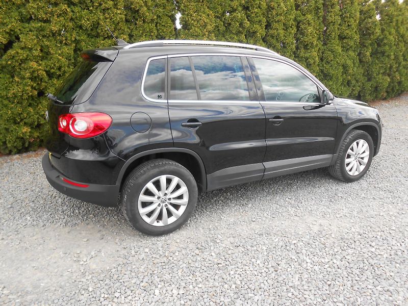 Volkswagen Tiguan 4*4,XENONY,DSG. - fotka 5 z 40