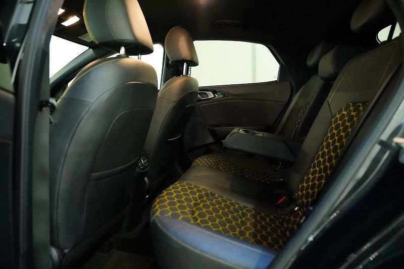 Kia Ceed - fotka 27 z 28
