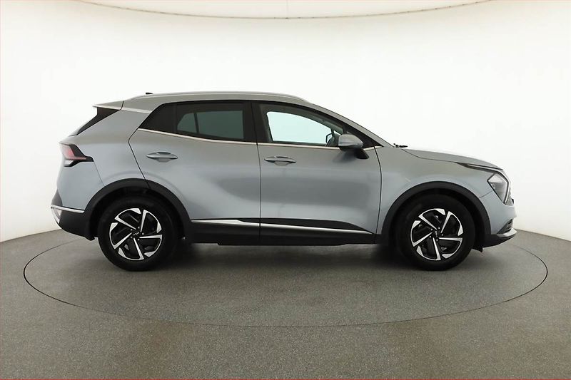 Kia Sportage (2022) Exclusive 1.6 T-GDI MHEV - fotka 6 z 19
