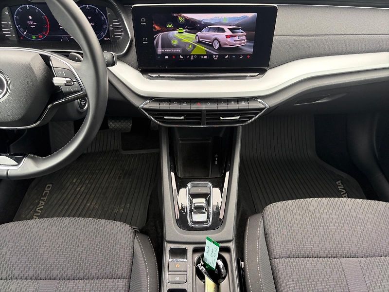 Škoda Octavia (2023) STYLE 1.5e-TEC 110kW DSG CZ - fotka 10 z 11