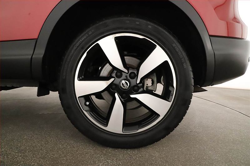 Nissan Qashqai (2016) 1.2 DIG-T, ČR,1.maj, Navi - fotka 18 z 18