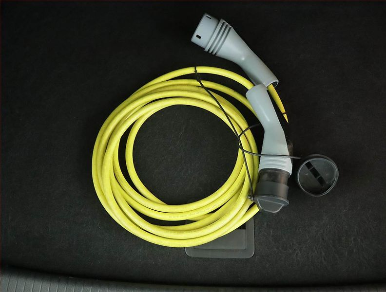 Volkswagen Golf (2018) 32 kWh - 37 Ah, SoH 84% - fotka 18 z 18