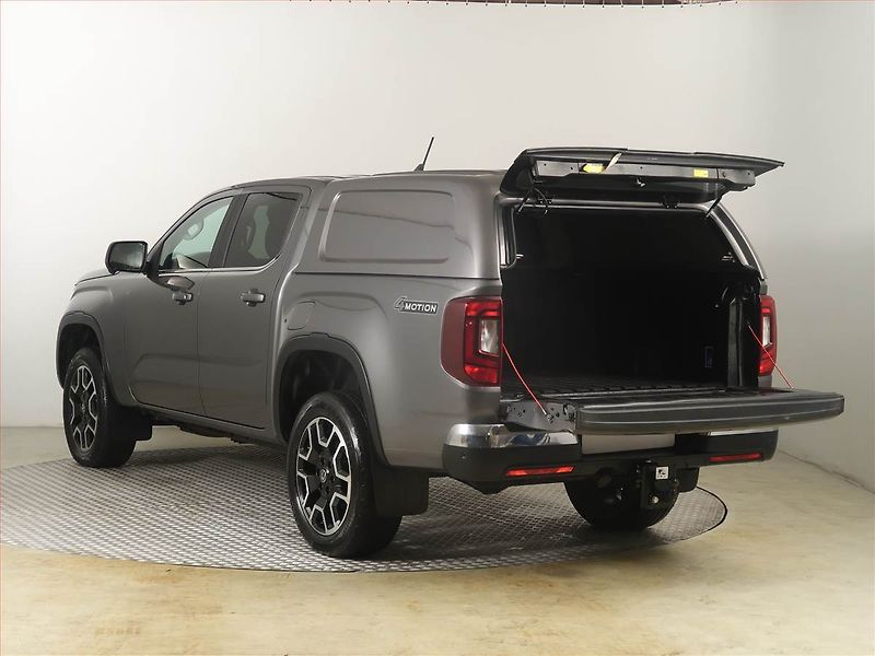 Volkswagen Amarok (2024) V6 3.0 TDI - fotka 16 z 26