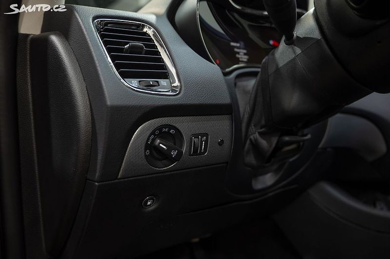Dodge Durango GT / 3.6i V6 216 kW LPG 7 míst - fotka 17 z 33