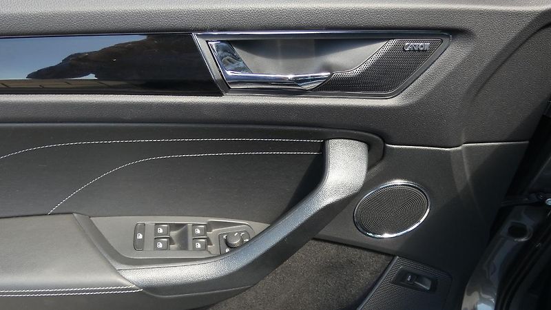 Škoda Kodiaq 2,0 TSI 140 kW L&K 4x4 DSG - fotka 9 z 27