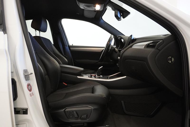BMW X4 3.0 35D X-DRIVE M-SPORT - fotka 22 z 33