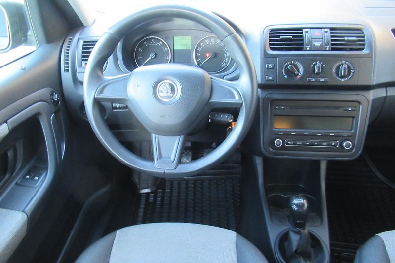 Škoda Roomster 1.2 TSi KLIMA SADA KOL - fotka 10 z 21