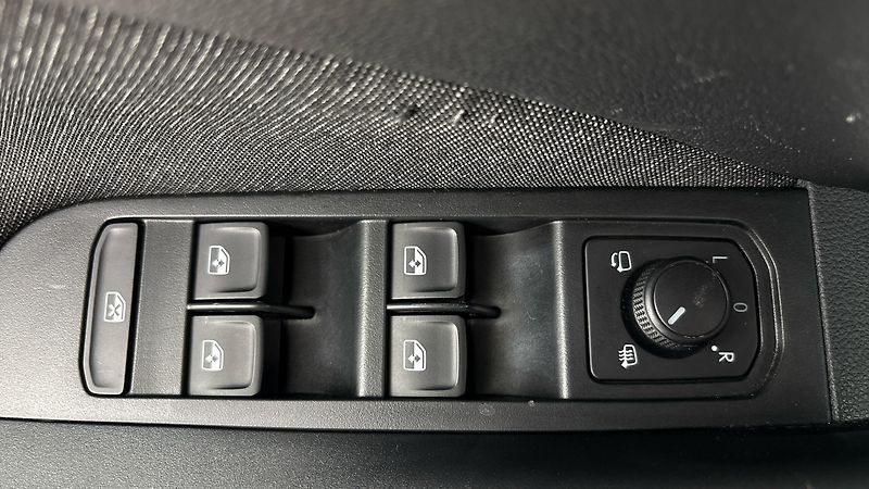 Škoda Scala 1.0 TSI Style - fotka 21 z 26