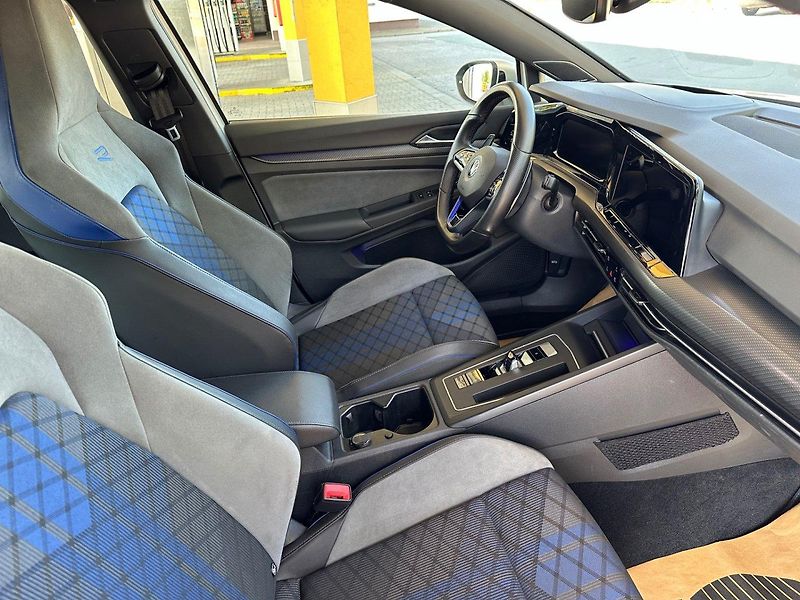 Volkswagen Golf (2021) R 235kW PANOR.NAVI,100%KM - fotka 8 z 24