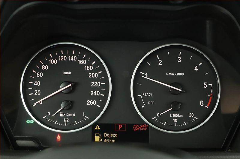 BMW Řada 2 (2015) Advantage 218d Gran Tourer - fotka 8 z 20