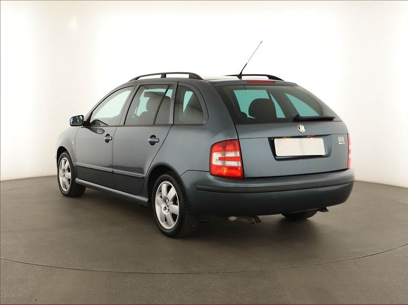Škoda Fabia (2006) 2.0, po STK, pěkný stav - fotka 4 z 16