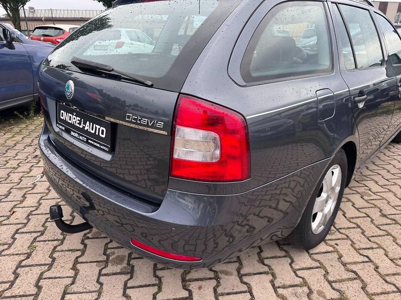 Škoda Octavia (2010) 1,4 TSI 90 KW TAŽNÉ KOLA - fotka 11 z 50