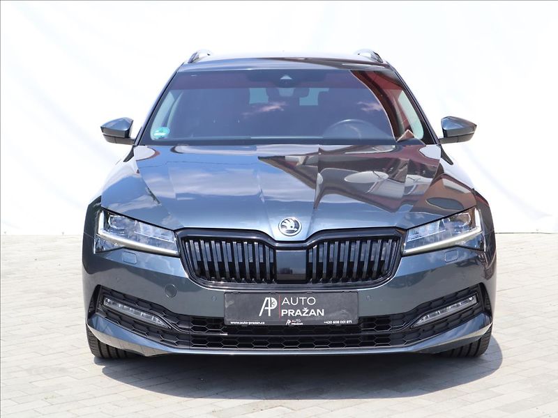 Škoda Superb 2,0 TDI DSG ACC DCC Kamera LED - fotka 2 z 58