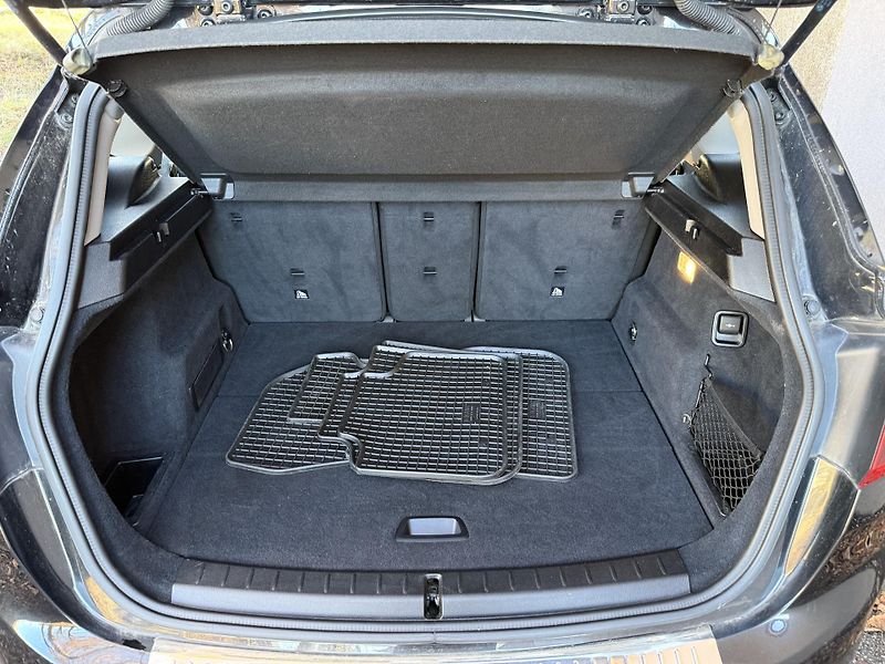 BMW Řada 2 218i Active Tourer - fotka 7 z 21