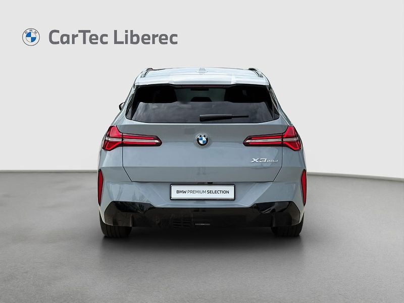 BMW X3 xDrive20d - fotka 20 z 24