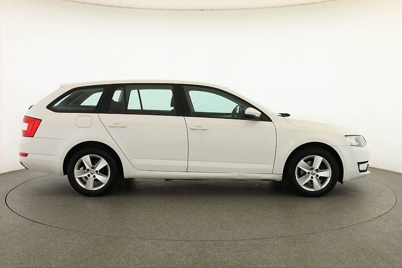 Škoda Octavia (2016) Ambition 2.0 TDI, Tempomat - fotka 6 z 15