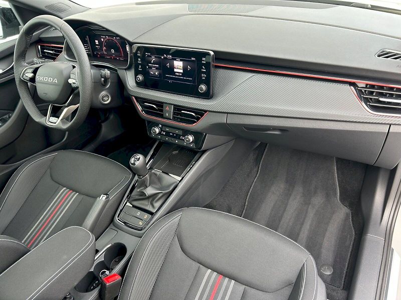 Škoda Scala (2025) Monte Carlo 1.0 TSI 85 kW - fotka 16 z 32
