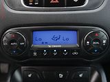 Hyundai ix35 (2012) 2.0CRDi 4x4, 1.maj,ČR, AC - náhled 17