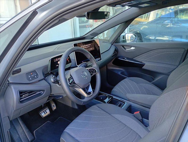 Volkswagen ID.3 (2025) Pro People 150 kW, 59 kWh - fotka 12 z 16