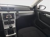 Volkswagen Passat (2011) 2.0 TDI, Navi, Vyhř. sedaček - náhled 8