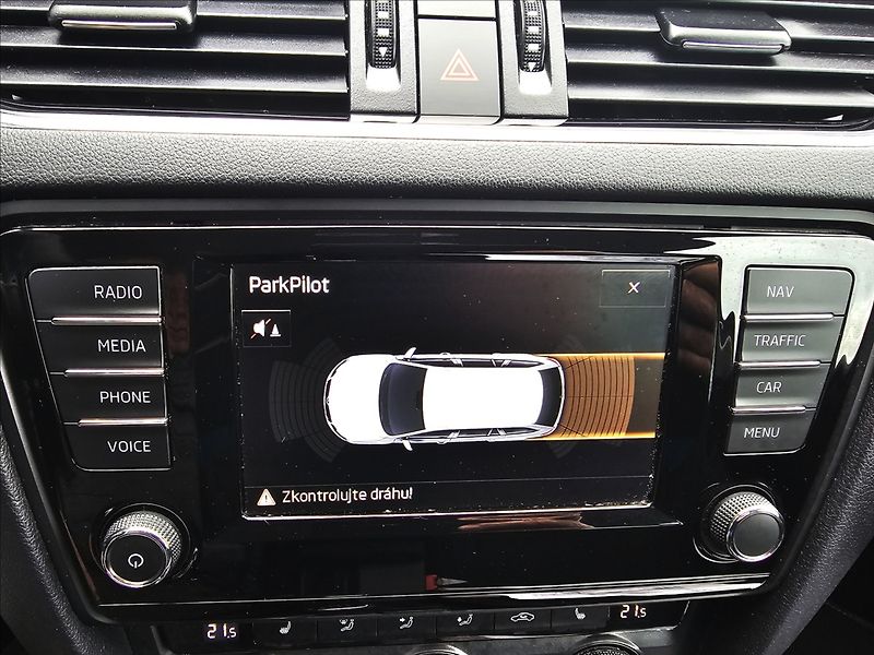Škoda Octavia III 2,0TDi 110KW Edition + - fotka 44 z 46