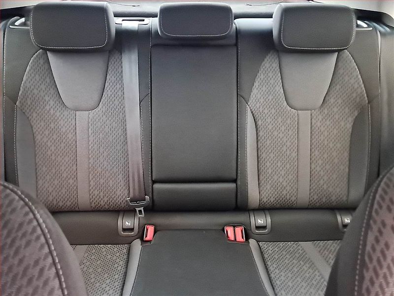 Škoda Octavia (2021) Ambition Plus 2.0 TDI, ČR - fotka 10 z 18