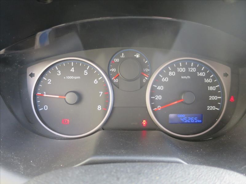 Hyundai i20 1,3  i - fotka 10 z 17