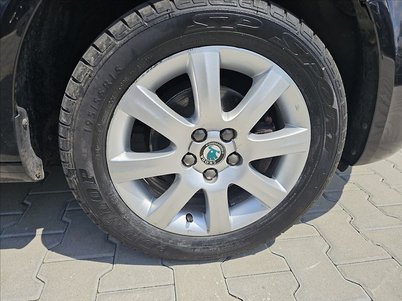 Škoda Fabia II 1,2TSi63KW Fresch - fotka 36 z 40