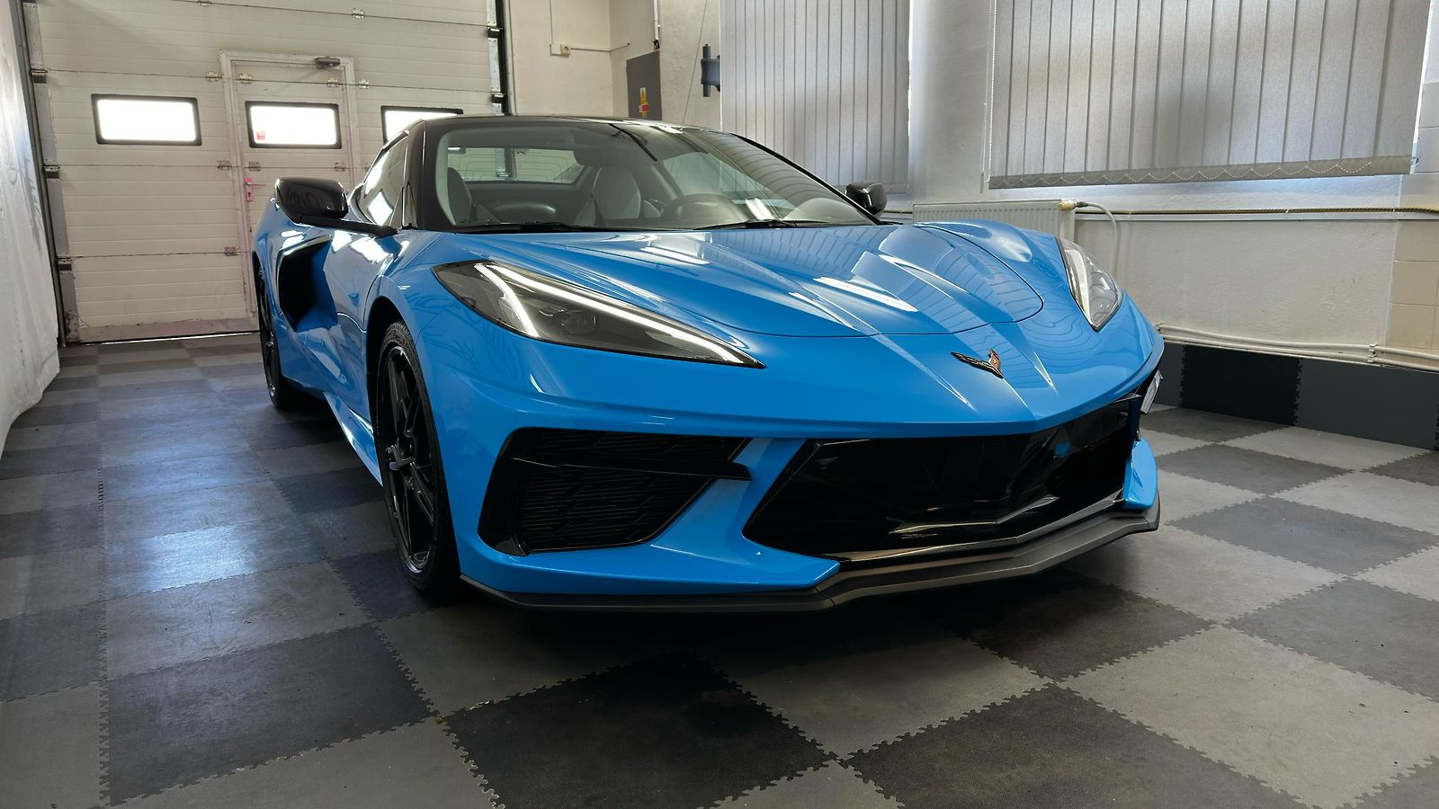 Chevrolet Corvette C8 / STINGRAY / ZÁRUKA /