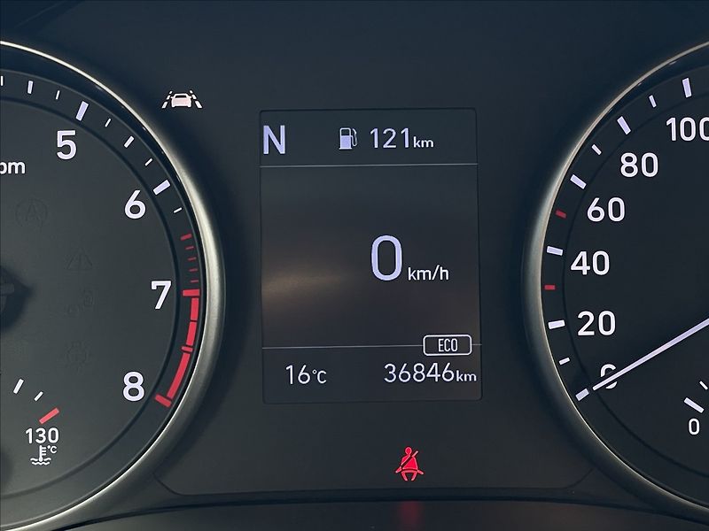 Hyundai i30 1,5 T-GDI Combi Comfort PDC - fotka 10 z 23