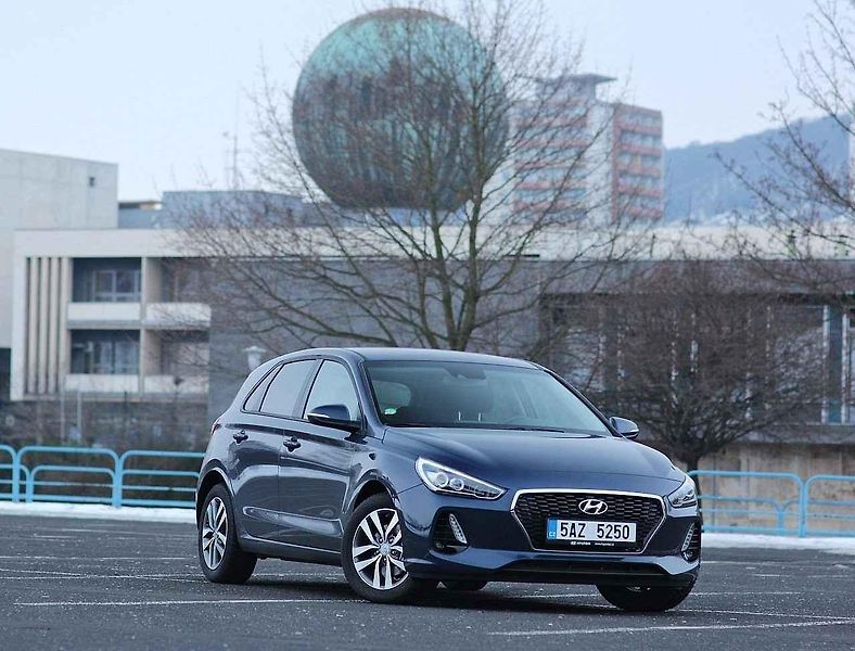Hyundai i30.