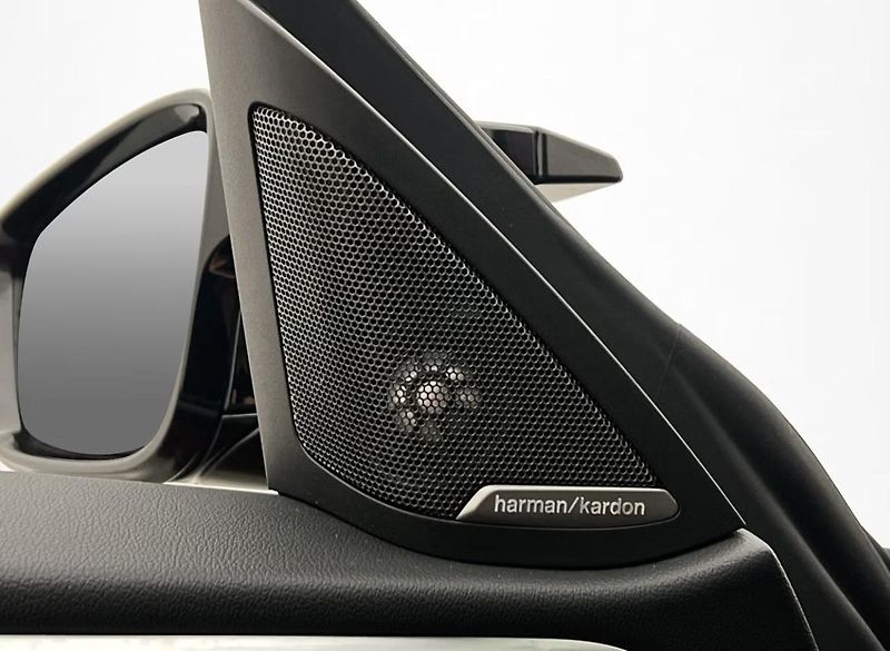 BMW i4 M50 xDrive GC 360kam Tažné LED - fotka 10 z 35
