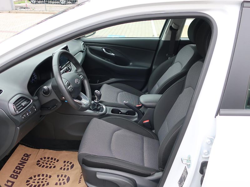 Hyundai i30 WG 1.0T-GDi 88kW COMFORT - fotka 11 z 28
