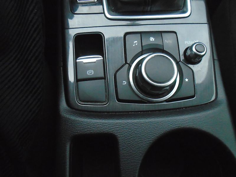 Mazda CX-5 2.5 141 kw 4x4 max. výbava - fotka 21 z 37