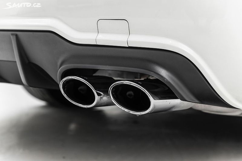 Mercedes-Benz Třídy C 63AMG Coupe*krásný stav*Servis - fotka 35 z 50