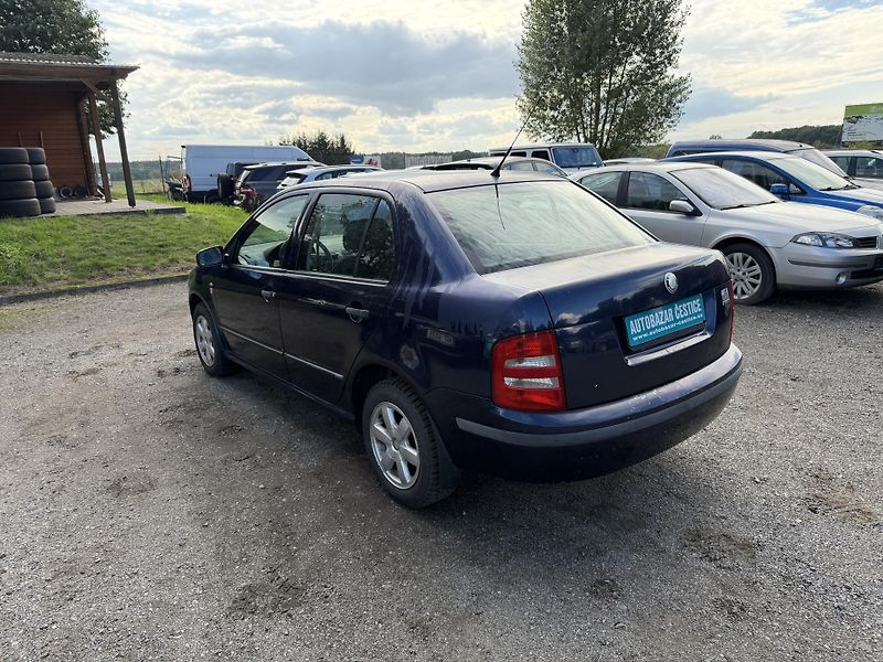 Škoda Fabia 1.4I 16v - fotka 8 z 19