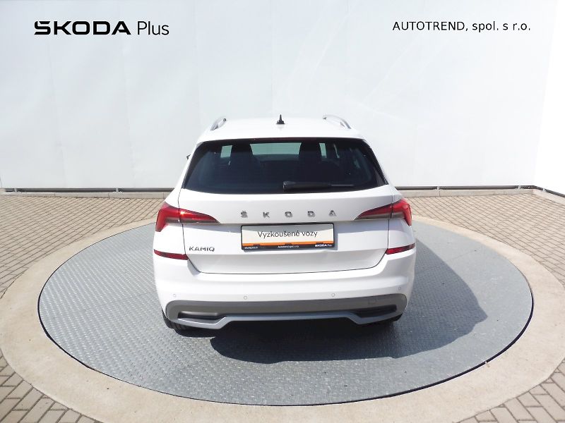Škoda Kamiq (2022) Style 1,0 TSI 81kW - fotka 24 z 27
